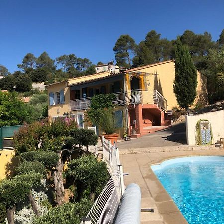 Appartement Dans La Colline Belgentier Esterno foto