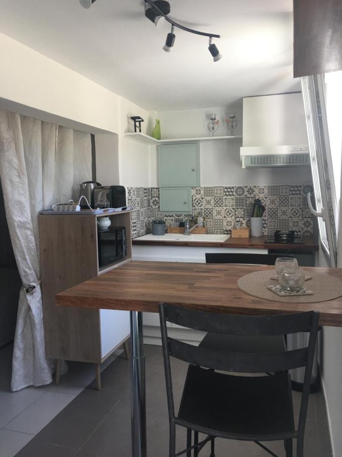 Appartement Dans La Colline Belgentier Esterno foto
