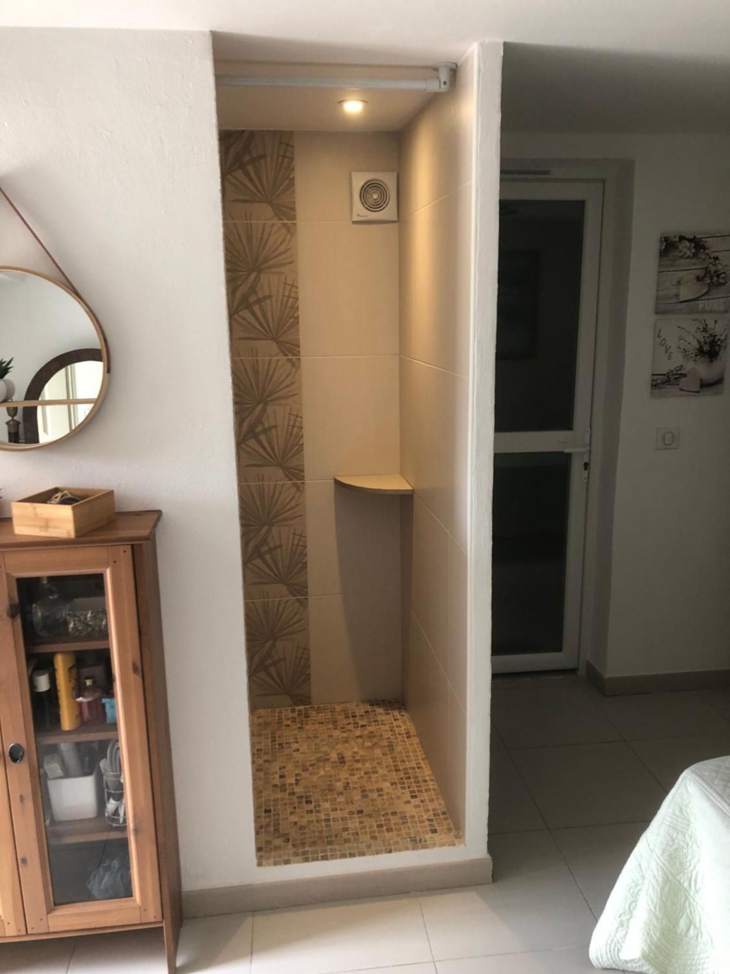 Appartement Dans La Colline Belgentier Esterno foto